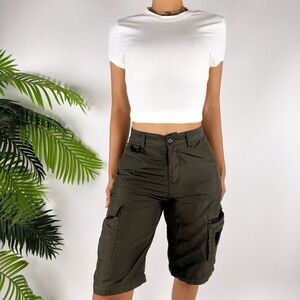 Vintage Y2K Utility Green Gorpcore Granola Girl Indie Bermuda Cargo Shorts / 12